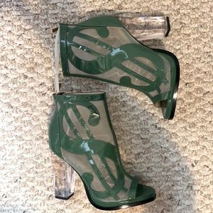 Katy Perry $ heels.  Sz 5.5 NIB